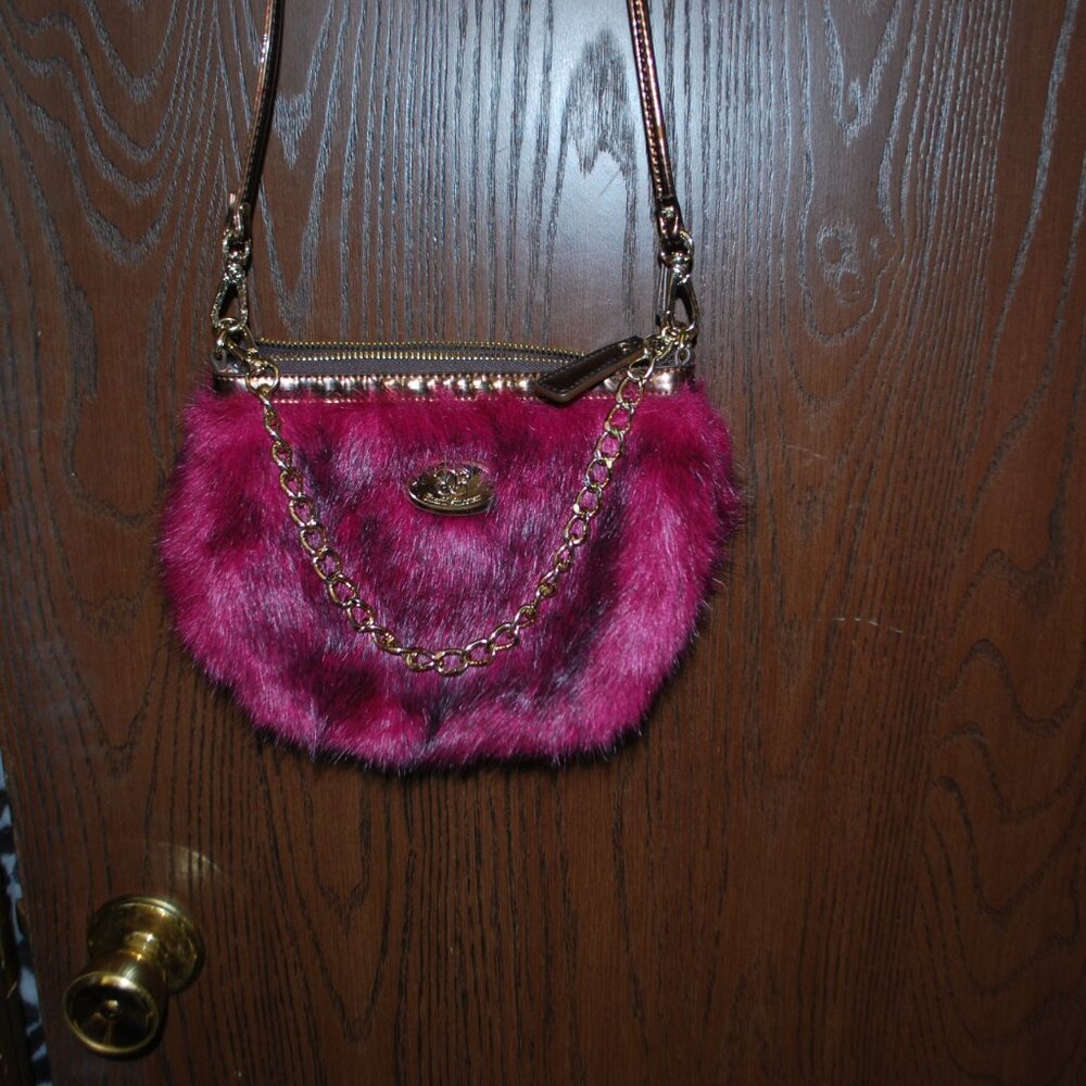 Cute Sharif Maroon Fur Purse w/2 Straps - Picture 4 of 9